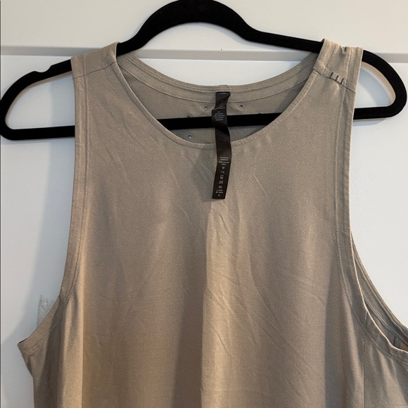 Lululemon Men’s Training Tank - Picture 2 of 5